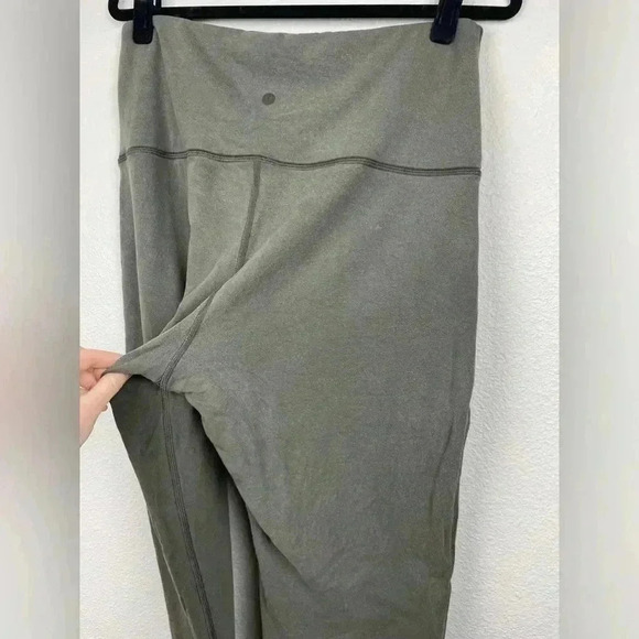Lululemon Women's 10 Wunder Lounge Super High-Rise Tight 28" Green Soft Pants - Picture 13 of 14